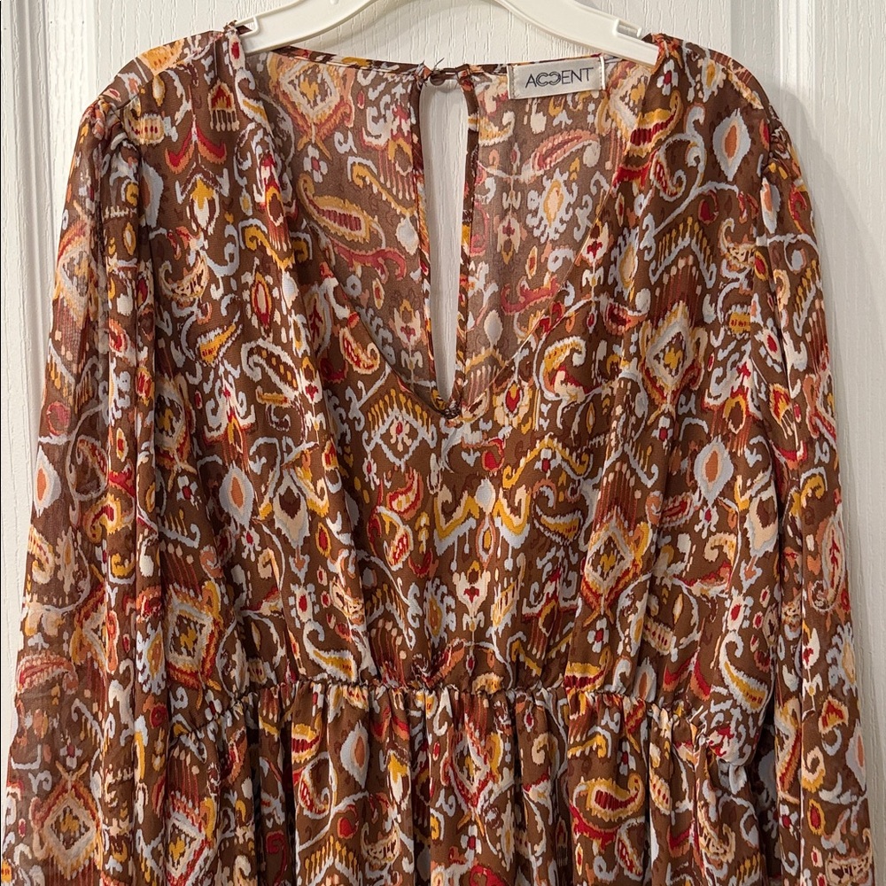 Brown Paisley V-Neck Long Sleeve Mini Dress - Picture 2 of 3